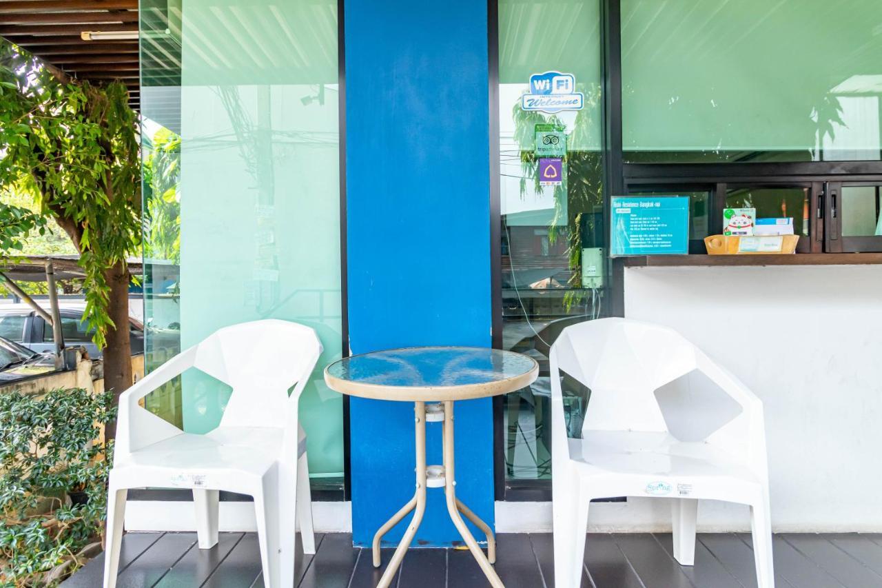 Riski Residencia Bangkok Exterior foto